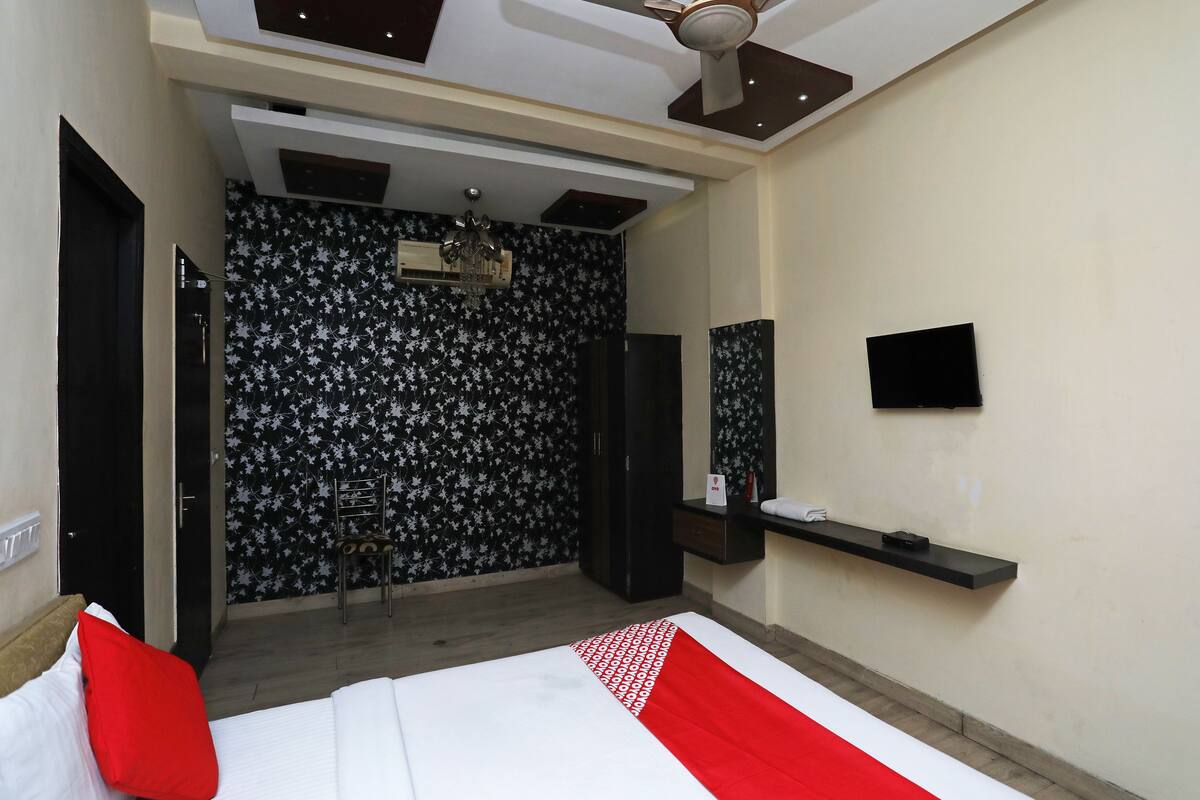 Deluxe Double or Twin Room, 1 Queen Bed | Free WiFi