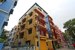 Mặt tiền nơi lưu trú