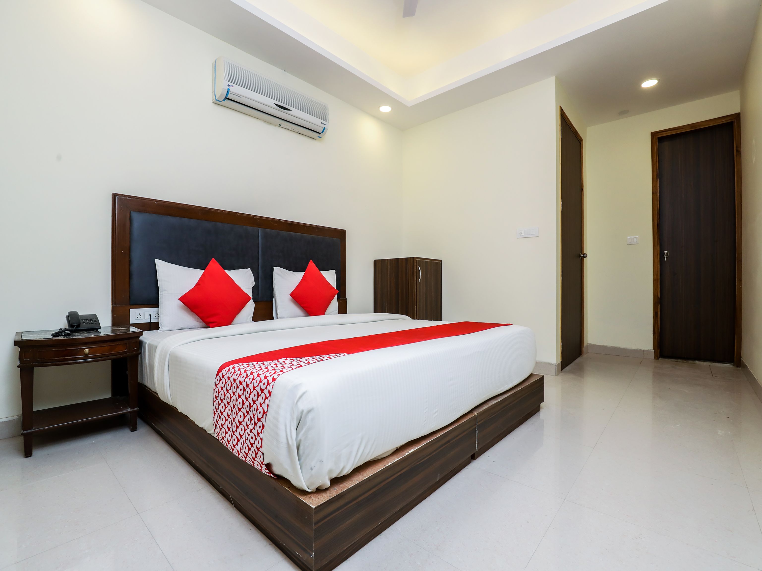 Flagship 23466 Hotel Planet