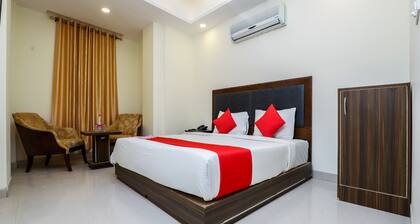 OYO 23466 Hotel Planet