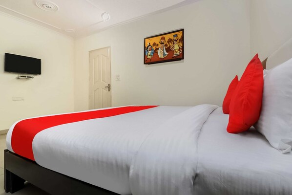 Double or Twin Room | WiFi (free), bed sheets - OYO 24436 Ramji 7 Grand (New Delhi)