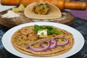 Free daily full breakfast 