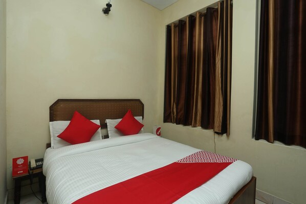 Chambre Double, 1 grand lit | Wi-Fi gratuit, draps fournis