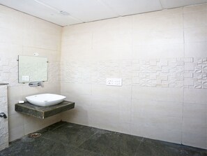 Free toiletries, towels
