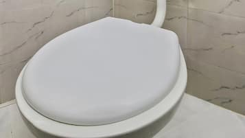Amenidades de baño gratuitas y toallas