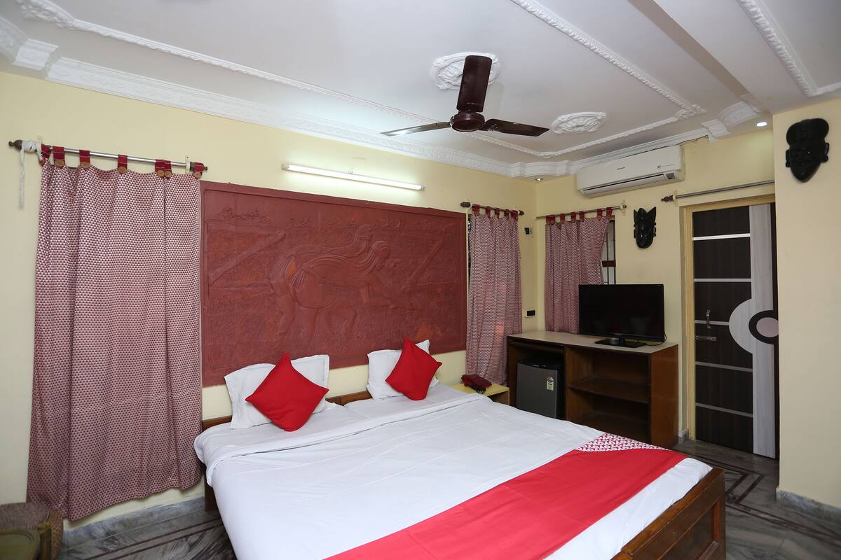 Double or Twin Room | Free WiFi