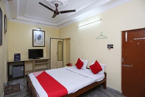 Double or Twin Room | Free WiFi