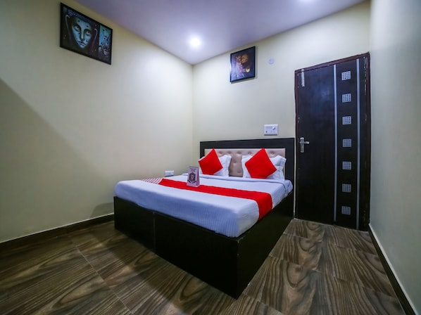 Double or Twin Room | Free WiFi