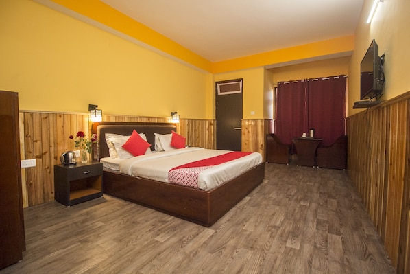 Double or Twin Room | Free WiFi