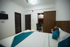 Ropa de cama de alta calidad y escritorio 