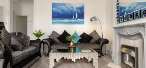 Camera | Area soggiorno | TV a schermo piatto
