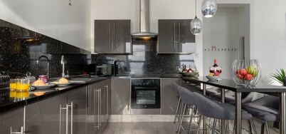 Sandybanks - Stylish Apartment