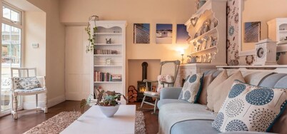 The Birches - Large Luxurious Villa