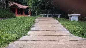 Unclassified image, 5 of 16, button - Jungle Mount Adventure Camp (Madikeri)