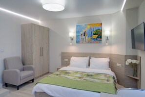 Studio | In-room safe, iron/ironing board, free cribs/infant beds, free WiFi - Arena Summit Apart Hotel (Kyiv)