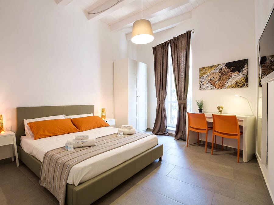 In-room safe, desk, soundproofing, iron/ironing board