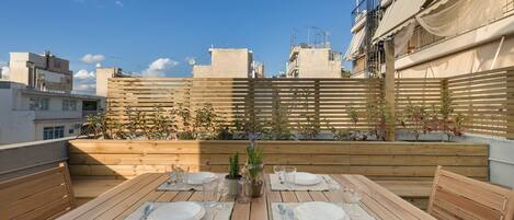 Royal appartement, terras | Terras