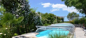 Penthouse, Sub-Mediterranean Garden Estate, Panoramic Views, Pool, Art