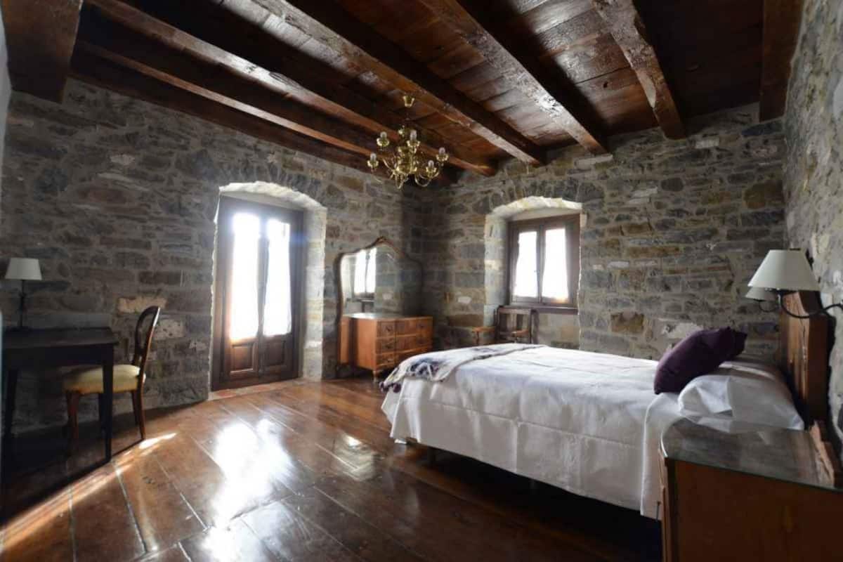 Double Room, 1 Queen Bed | Blackout drapes, free WiFi, bed sheets, wheelchair access