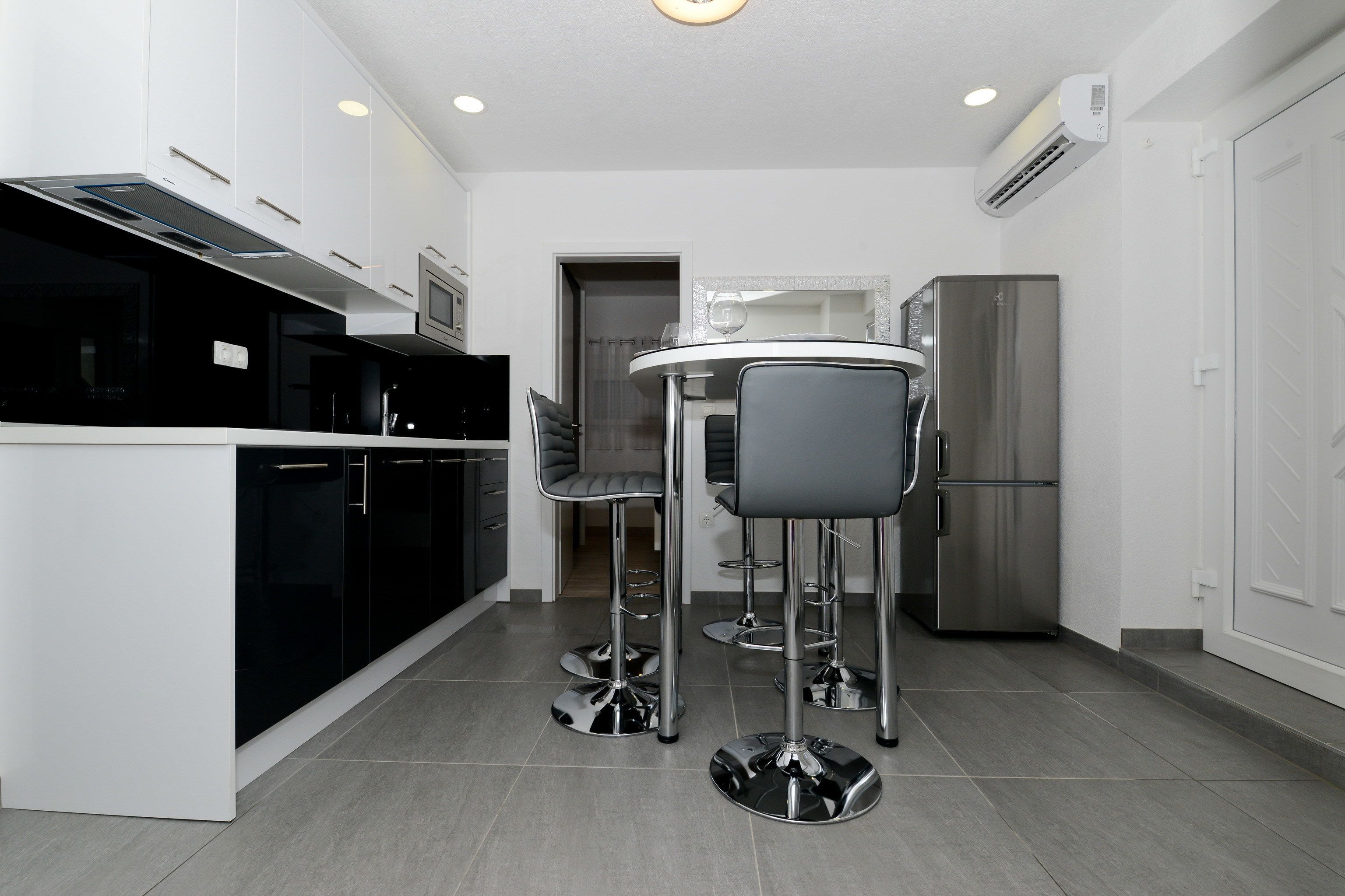 Apartment, Mehrere Betten, Nichtraucher, Poolblick