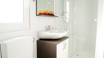 Apartment, 2 Queen-Betten, Nichtraucher, Poolblick | Badezimmer