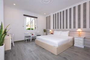 Phòng đôi Premium | Phòng tắm | Đồ dùng nhà tắm được thiết kế riêng, máy sấy tóc, dép đi trong nhà 