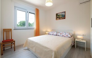 5 chambres, lit parapluie, Wi-Fi gratuit, draps fournis