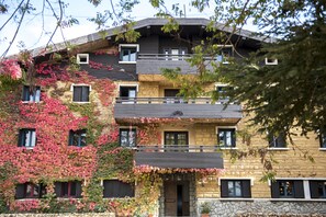 Front of property - La Maison des Cèdres (Al Arz)