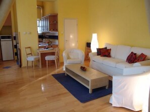 Apartment | Living area - Terez Korut Apartment (Budapest)