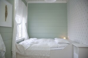 Basic Condo, Multiple Beds, Non Smoking, Marina View | 20 bedrooms, individually decorated, individually furnished