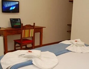 Unclassified image, 5 of 38, button - Palmier Hotel (Itaborai)