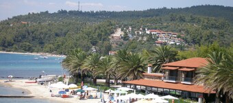 Happy Camp Mobile Homes in Castello Camping and Summer Resort