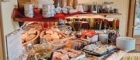 Petit déjeuner buffet