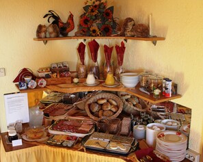 Breakfast buffet