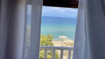 Villa, 4 Bedrooms | Pemandangan pantai/laut