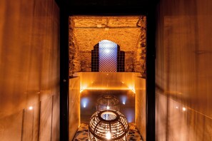 Couples treatment room(s), sauna, body treatments, aromatherapy