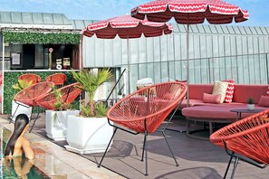 Indoor pool, seasonal outdoor pool, pool loungers