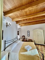 Superior Room, 1 Bedroom, City View, Tower | Frette Italian sheets, premium bedding, minibar, desk