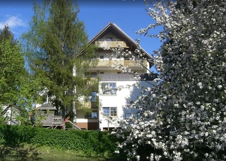 Exterior. Gasthof Frankenstuben