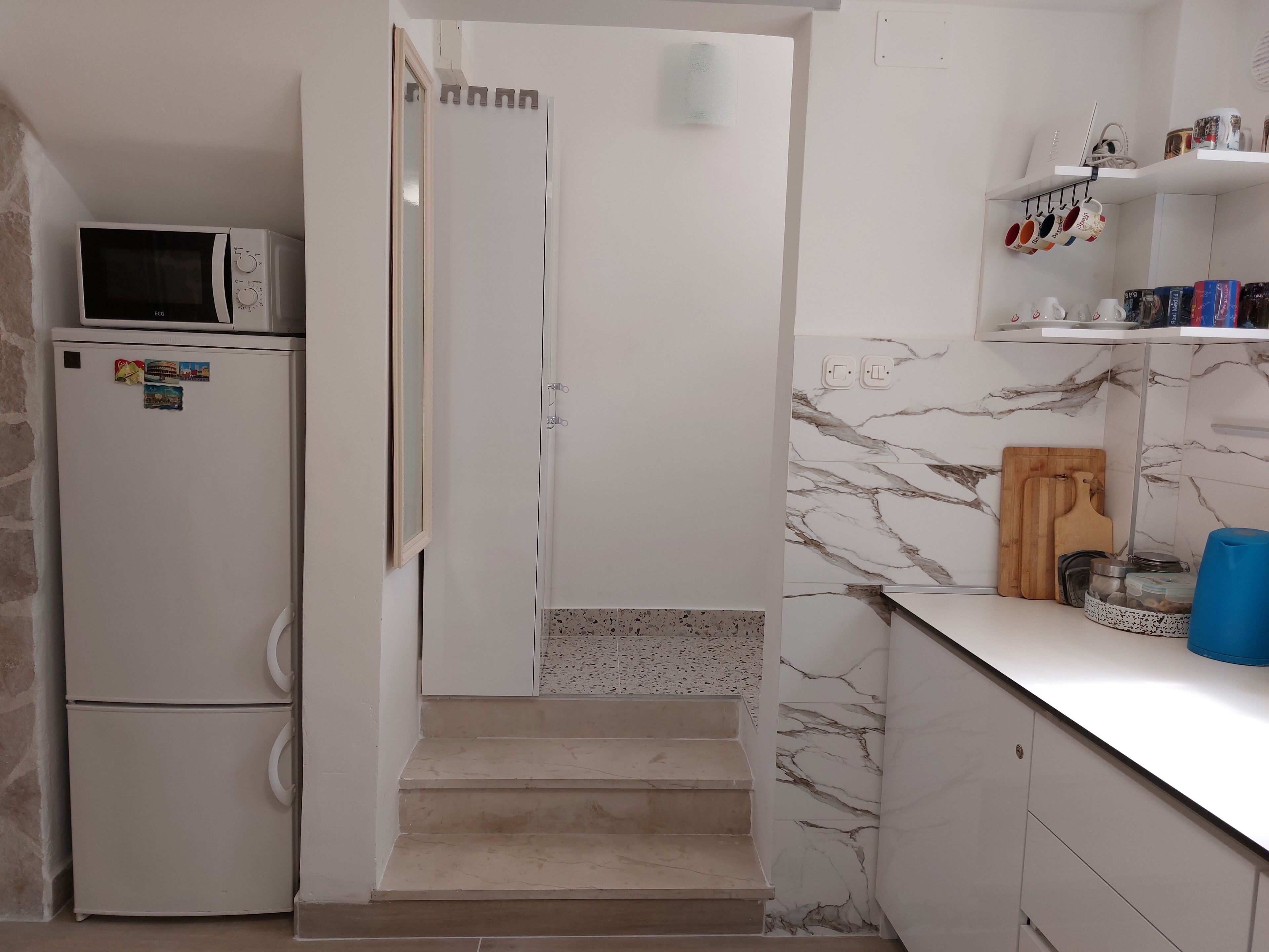 开间 | 私人厨房 | 冰箱、微波炉、烤箱、炉灶