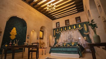 Royal Room | Premium bedding, free minibar, individually decorated