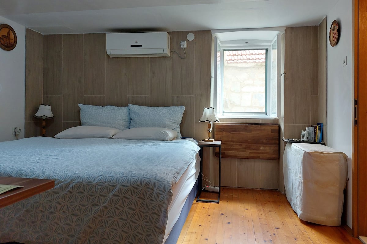 Comfort Double or Twin Room | Individually decorated, individually furnished, laptop workspace