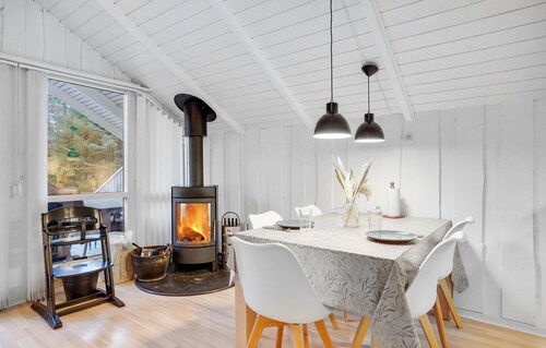 3 huonetta majoitusta Oksbøl