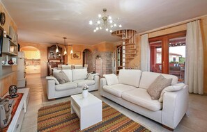 TV, fireplace, table tennis