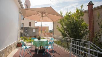 Family Apartment | Terrace/patio