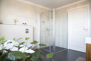 Dusj på badet