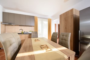 Télévision à écran plat