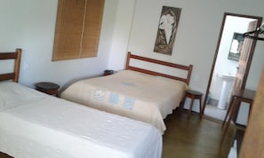 Desk, free WiFi, bed sheets - Pousada do Caju (Nova Viçosa)