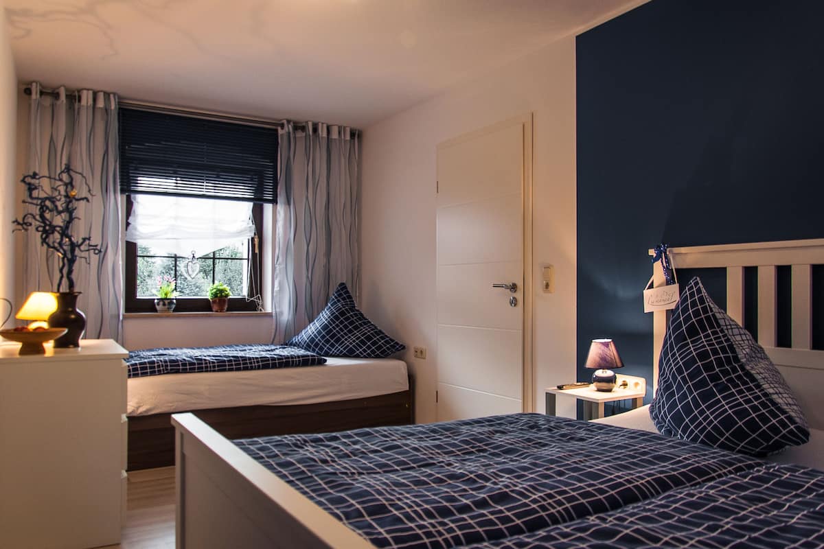 Suite, 1 Bedroom | Soundproofing, free WiFi, bed sheets