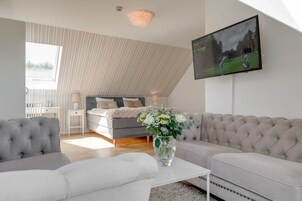 Double Room (Guldrum) | Individually decorated, individually furnished, free WiFi, bed sheets